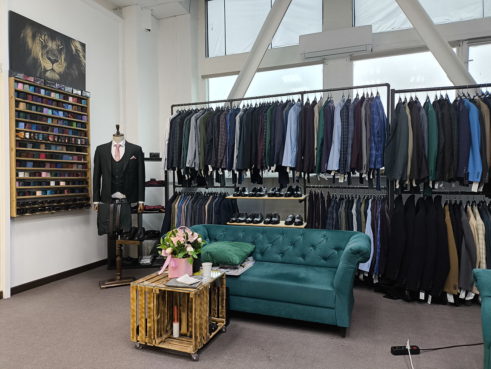 Мужские костюмы